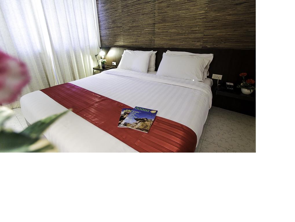 The Ratchathani Hotel Ubon Ratchathani Bagian luar foto