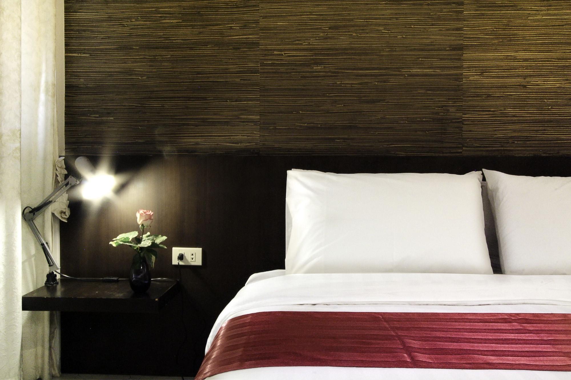 The Ratchathani Hotel Ubon Ratchathani Bagian luar foto