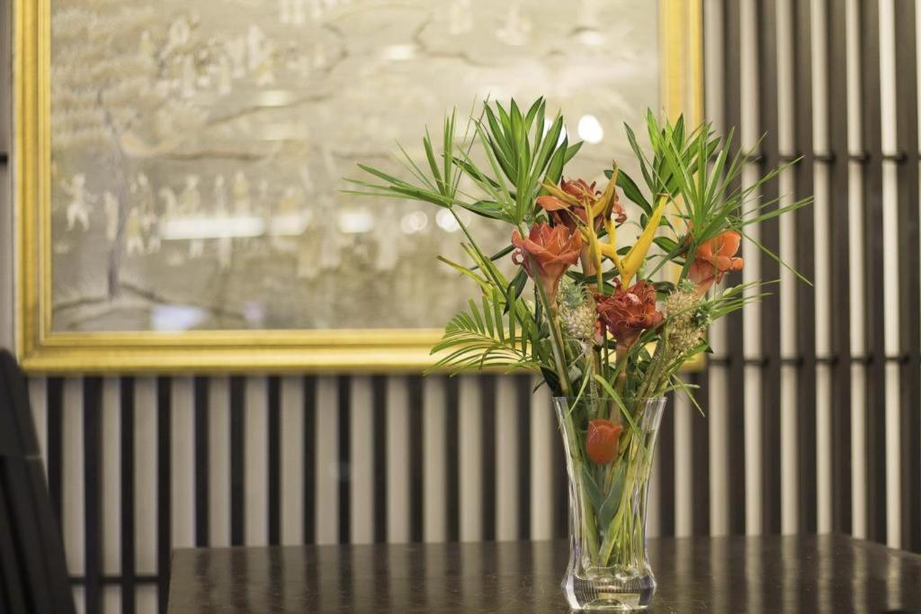 The Ratchathani Hotel Ubon Ratchathani Bagian luar foto