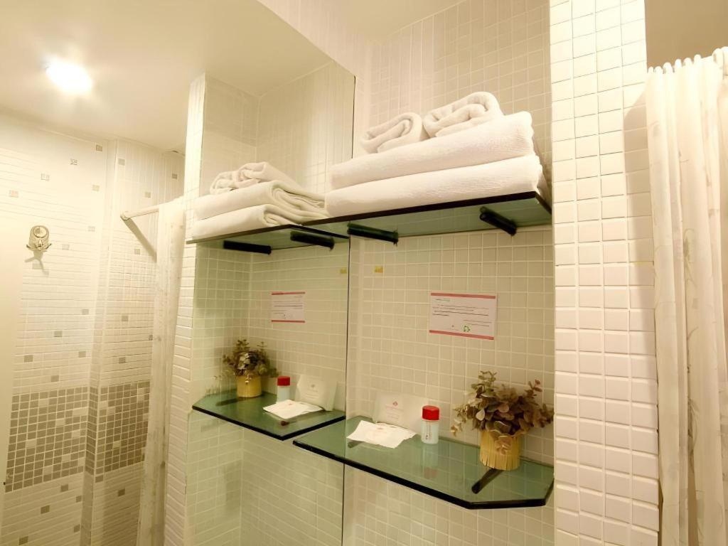 The Ratchathani Hotel Ubon Ratchathani Bagian luar foto