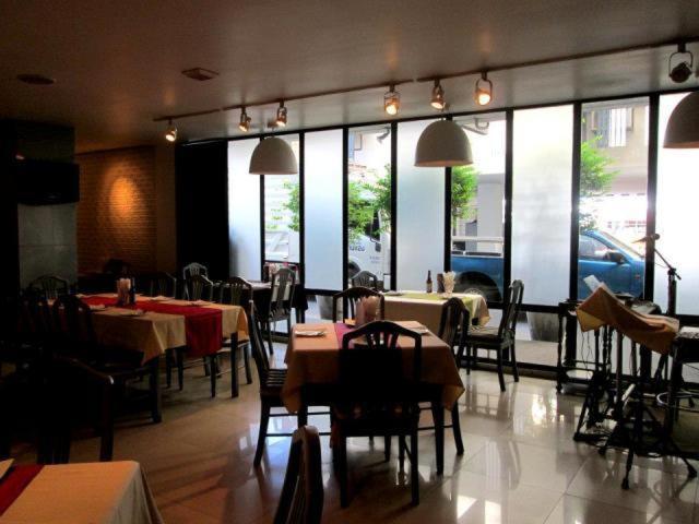 The Ratchathani Hotel Ubon Ratchathani Bagian luar foto