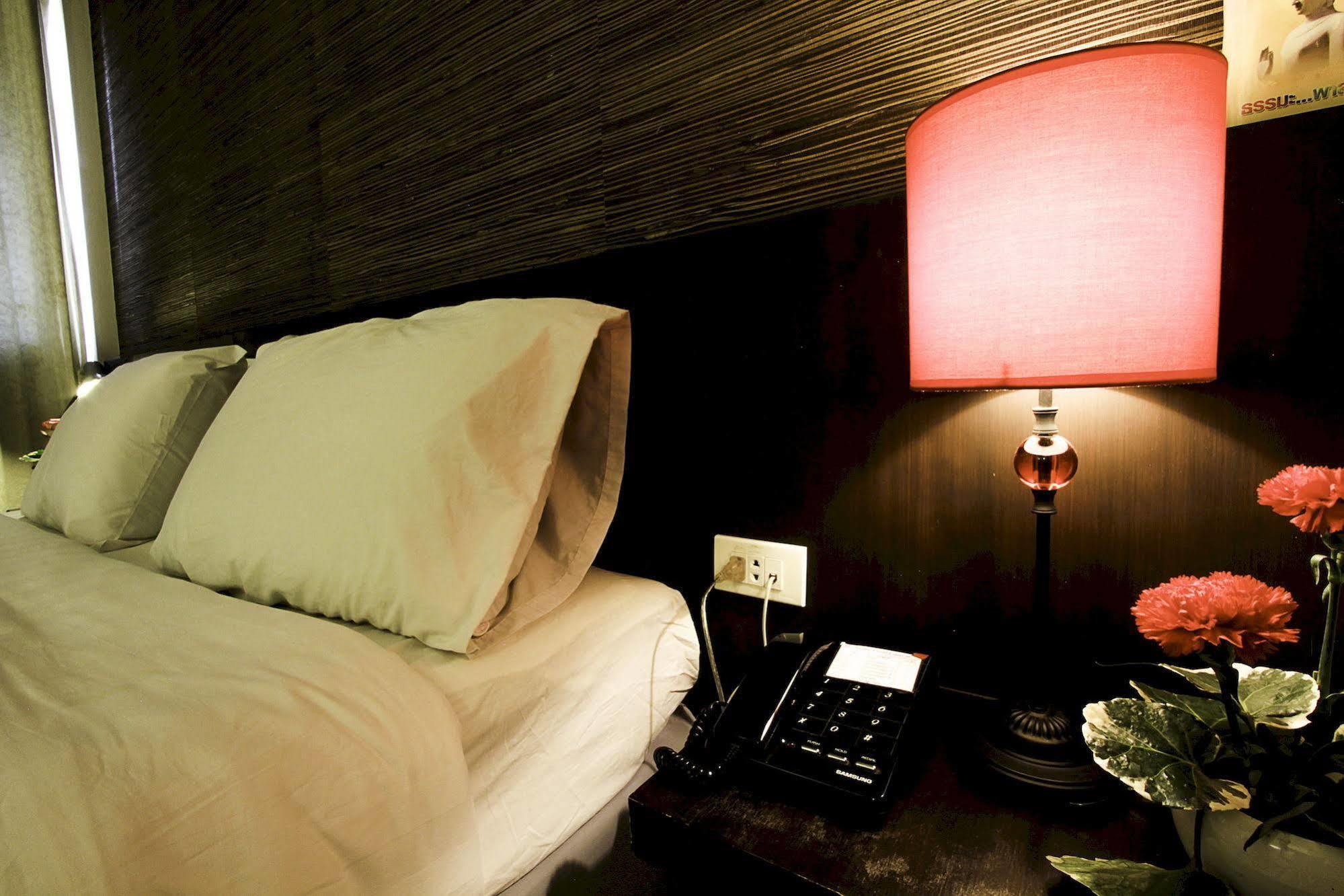 The Ratchathani Hotel Ubon Ratchathani Bagian luar foto