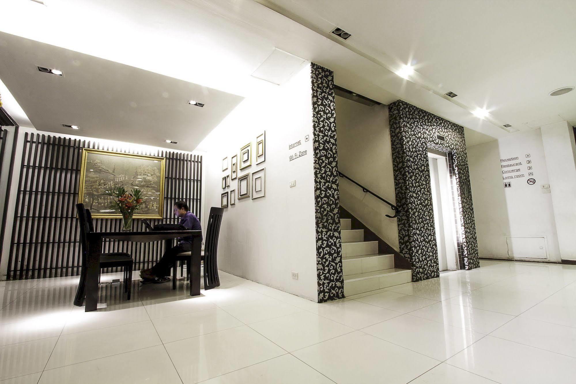 The Ratchathani Hotel Ubon Ratchathani Bagian luar foto